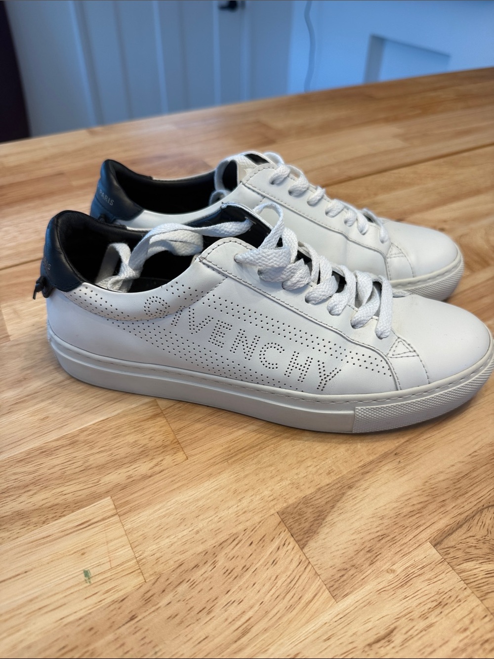 Authentic Givenchy Women's Urban Street Perforated Logo Sneaker- Sz 7/37